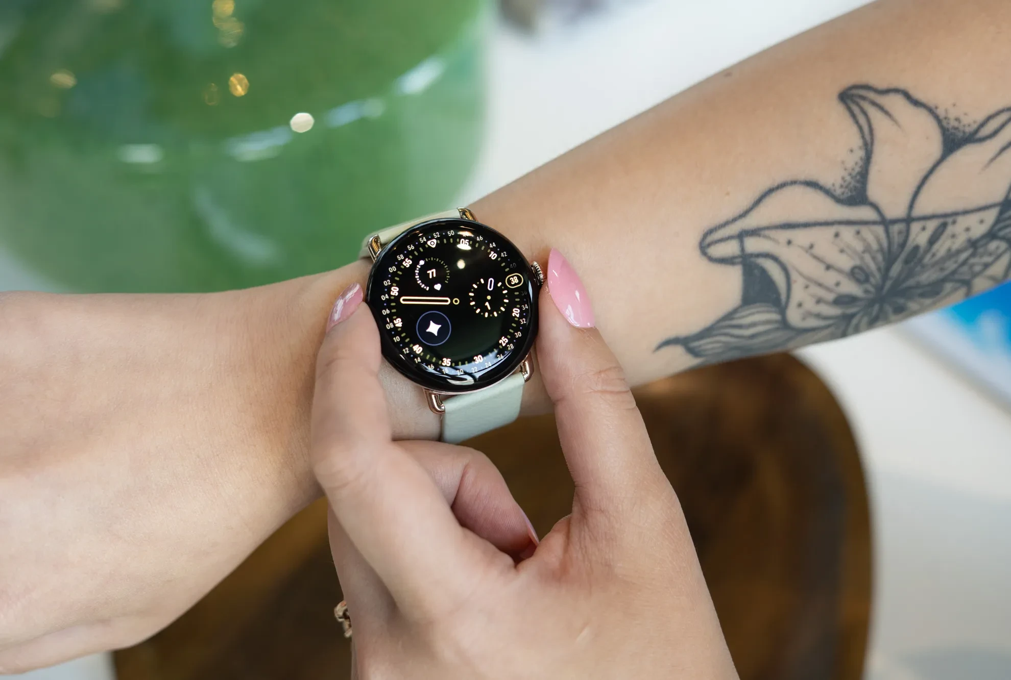 Featured image for google pixel watch 4 delaet stavku na ii i remontoprigodnost