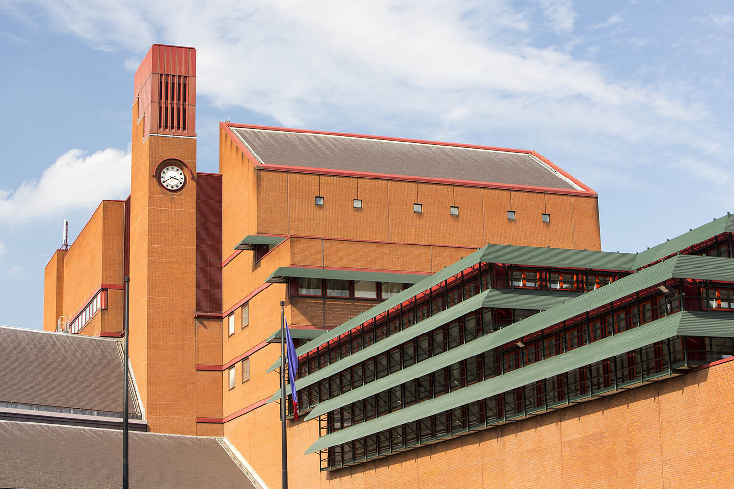 Внешний вид здания Института Тьюринга