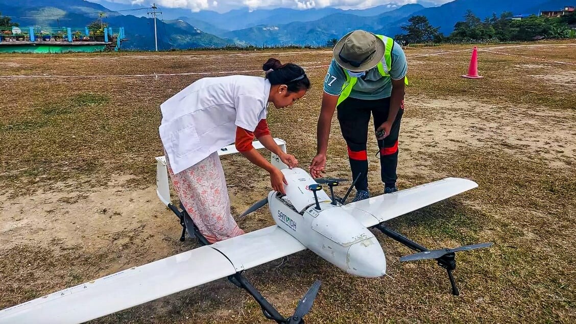 Featured image for kompaktnye ii modeli multiverse computing obespechat avtonomnost dronov