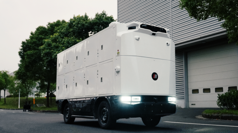 Featured image for v tehase zapuskayut robotov dostavshhikov s tsenoj 3 za zakaz radi konkurentsii s uber eats